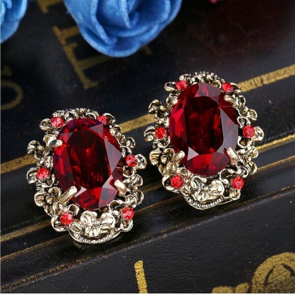 Antique Yellow Gold with Garnet Red Austrian Crystal Cameo Clip On Stud Earrings - Picture 3 of 5